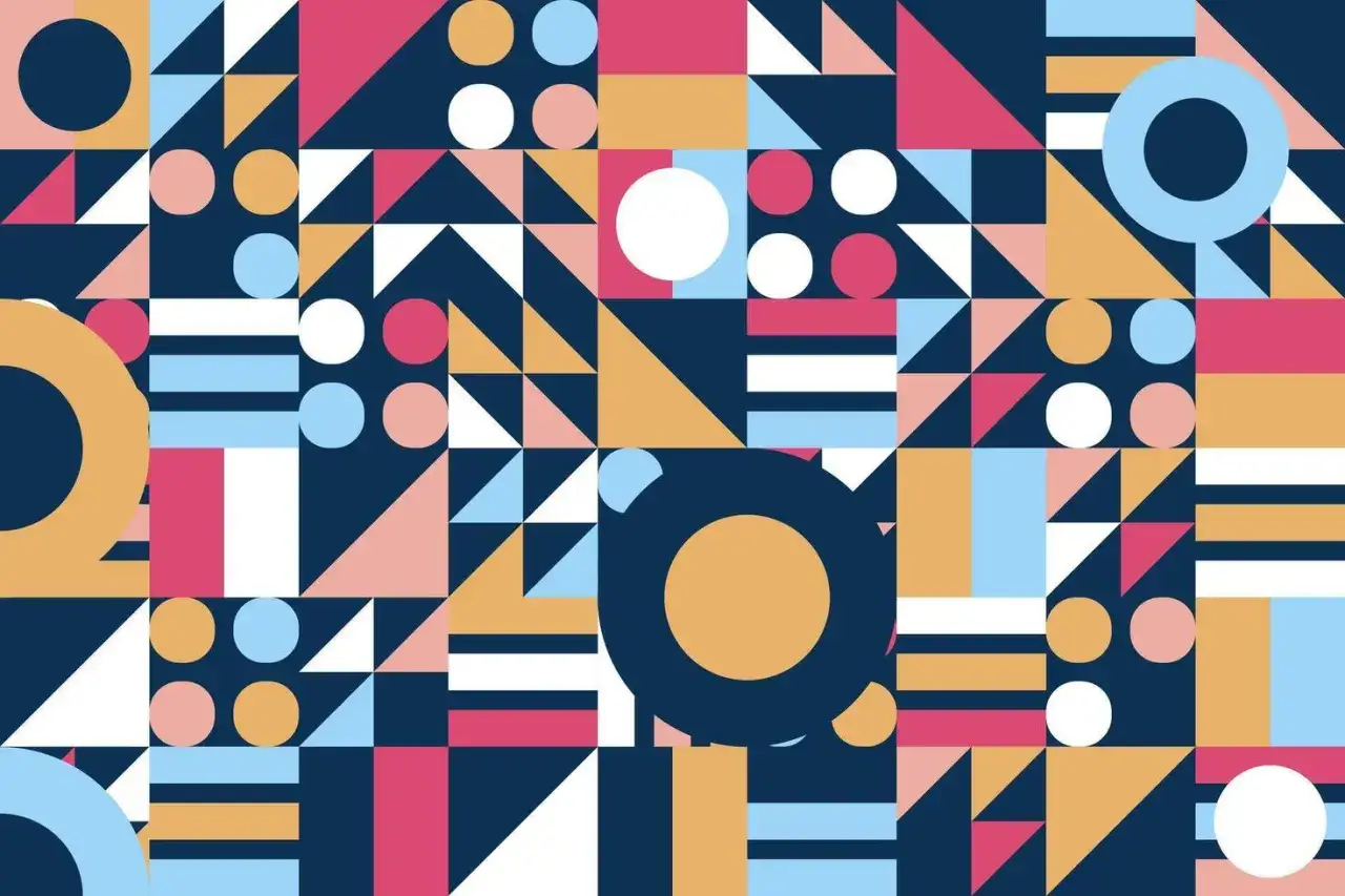 Abstrakcyjny wzór w stylu bauhaus: geometryczne kształty, koła, trójkąty i prostokąty w kolorach granatowym, różowym, żółtym i błękitnym.